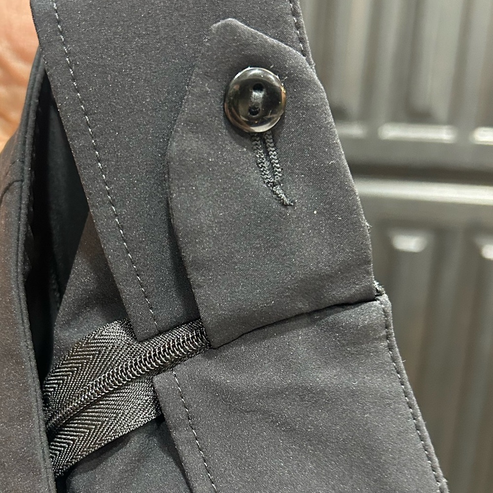 Anatomie Black travel Pants, zipper pockets, stretch Size S - Picture 9 of 15